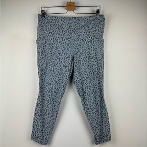 Athleta Salutation Stash 7/8 Length Animal Print Blue and Gray Leggings, Size XL